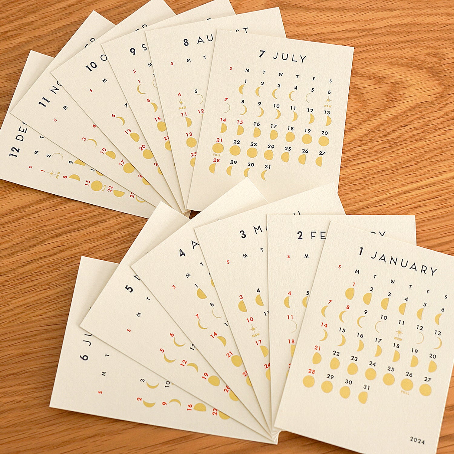 【2024カレンダー】レタープレススタンドカレンダー／MOON
