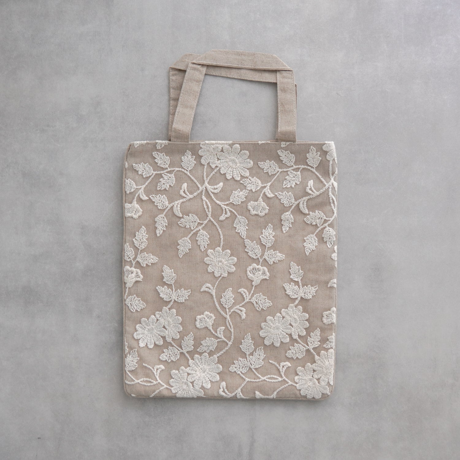 チュールレース トートバッグ – ハナトツキ interior zakka&flower